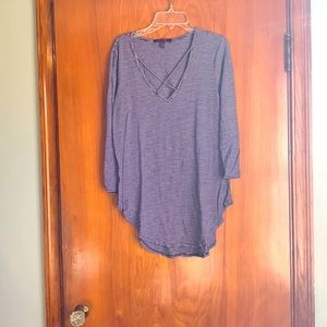 Olivia Sky medium stripped shirt